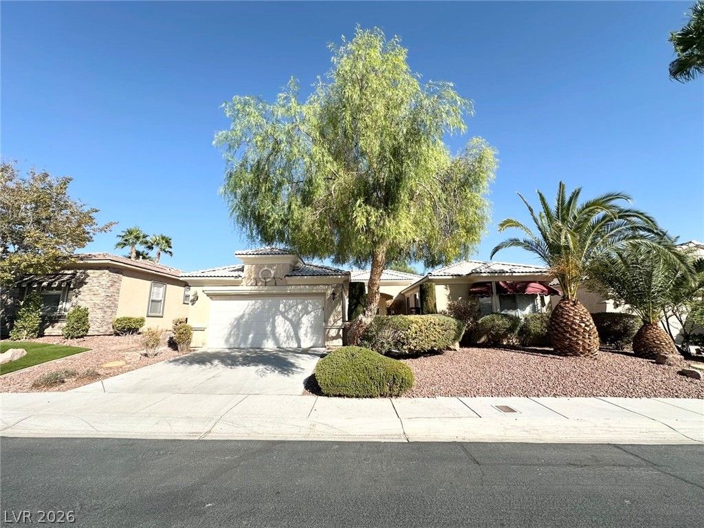 4684 Riva De Romanza Street — photo 2