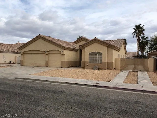8960 TUMBLING PEBBLE Way — photo 3