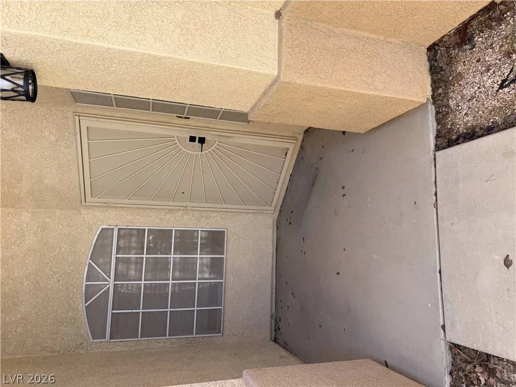 8960 TUMBLING PEBBLE Way — photo 4