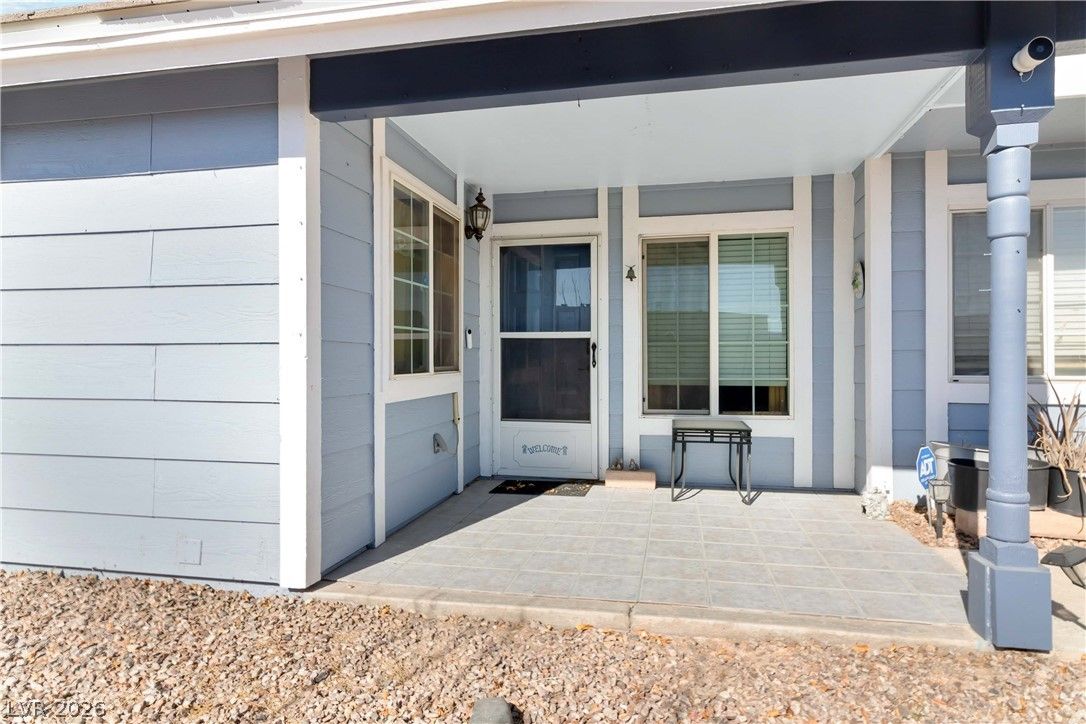 5375 Angler Circle 101 — photo 2 of 9