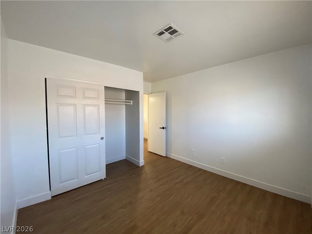 4750 Thunderbolt Avenue 3 — photo 4 of 12