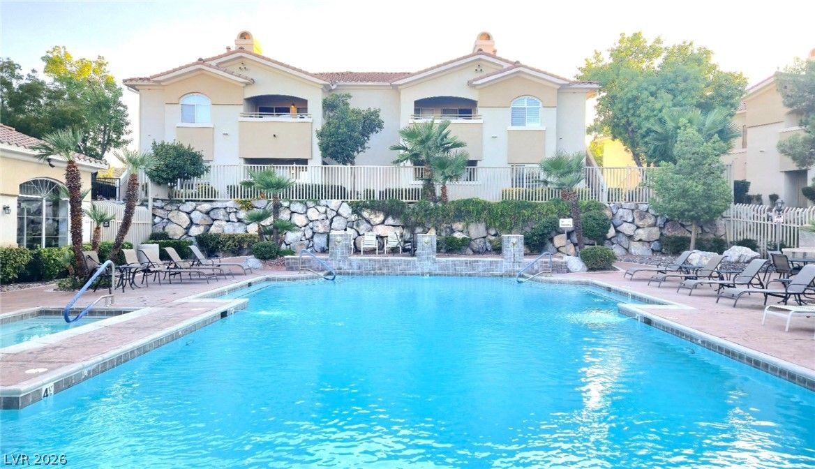 10001 Crimson Palisades Place 103 — photo 4