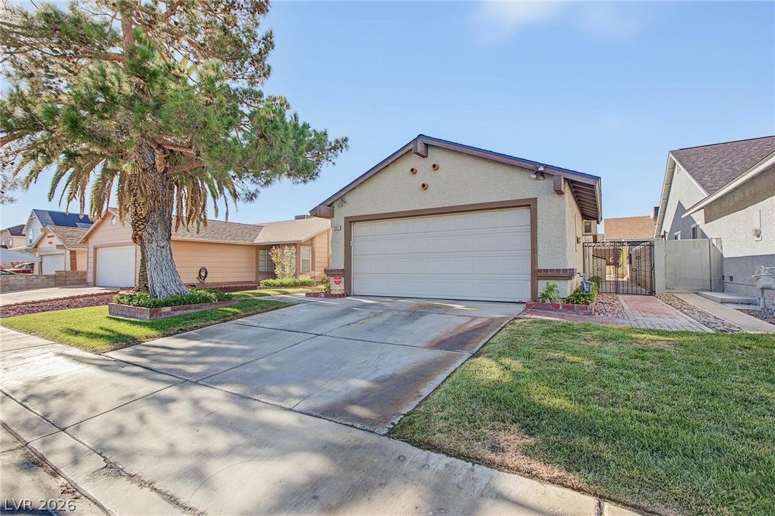 6333 Copperfield Avenue — photo 2