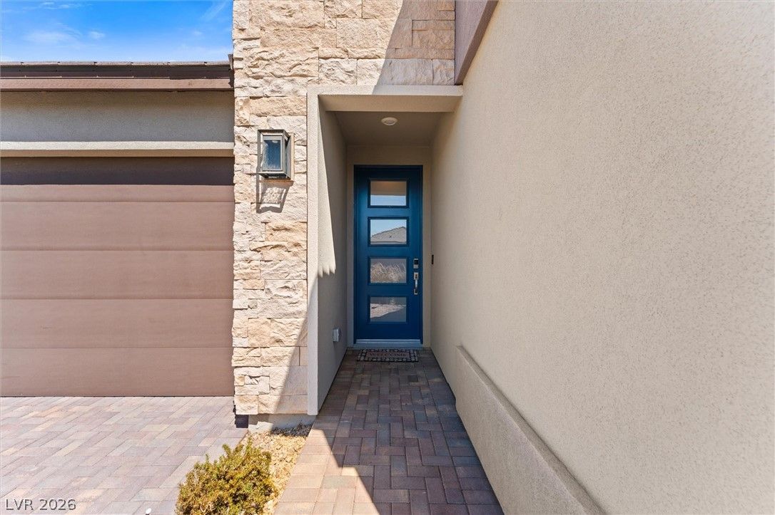 9584 Sard Lane — photo 3