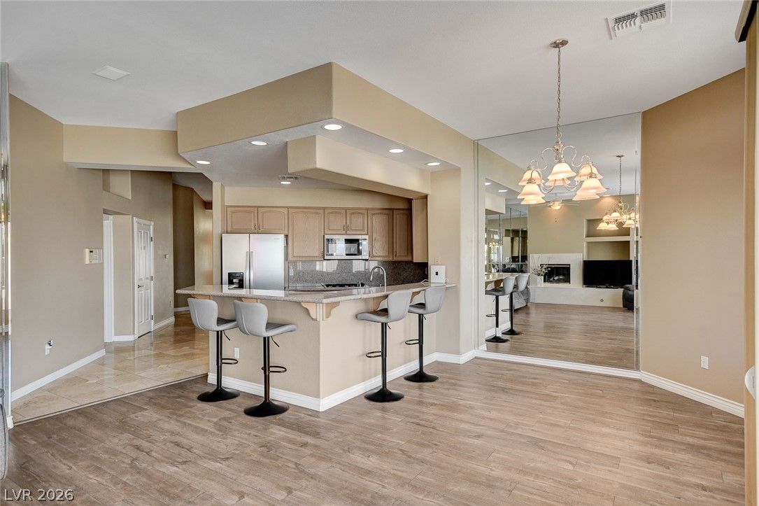 312 Venice Lane — photo 4 of 42