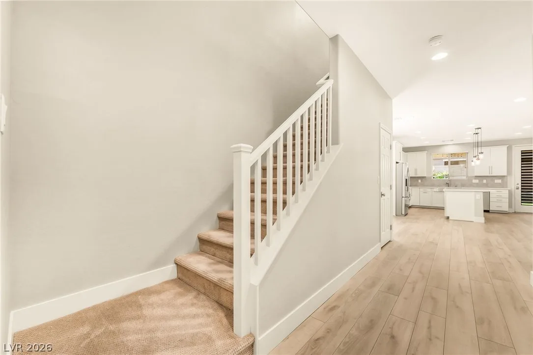125 Pictor Avenue — photo 3