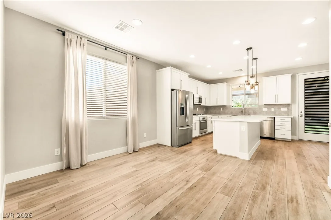 125 Pictor Avenue — photo 4