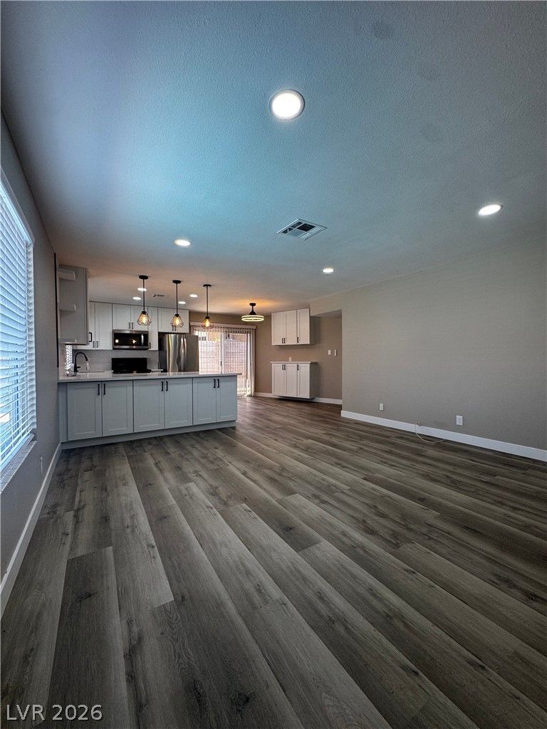 336 VIEWMONT Drive — photo 3