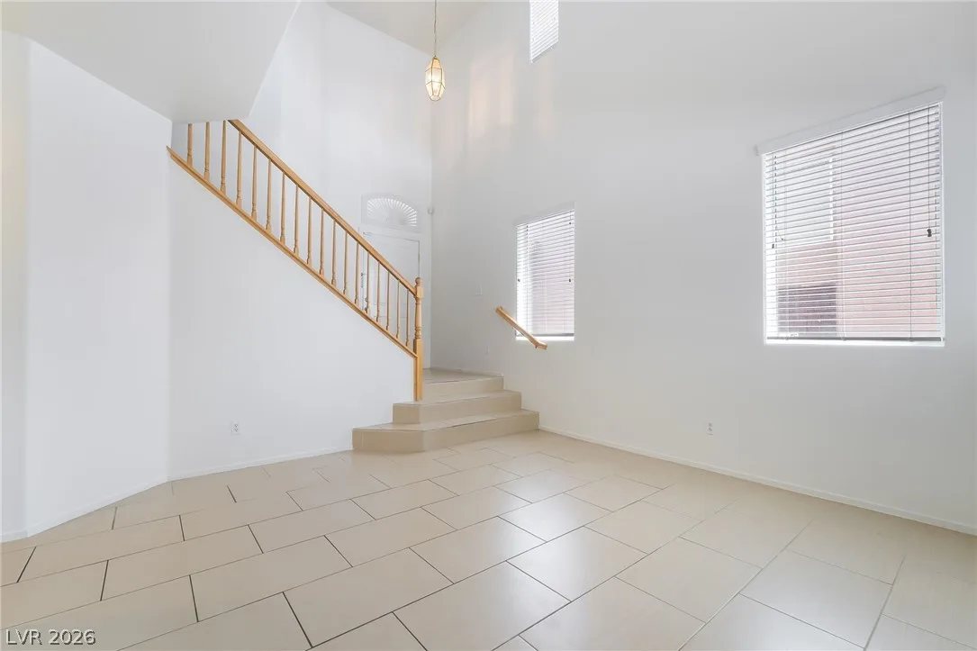 4935 Gingerlyn Street — photo 3