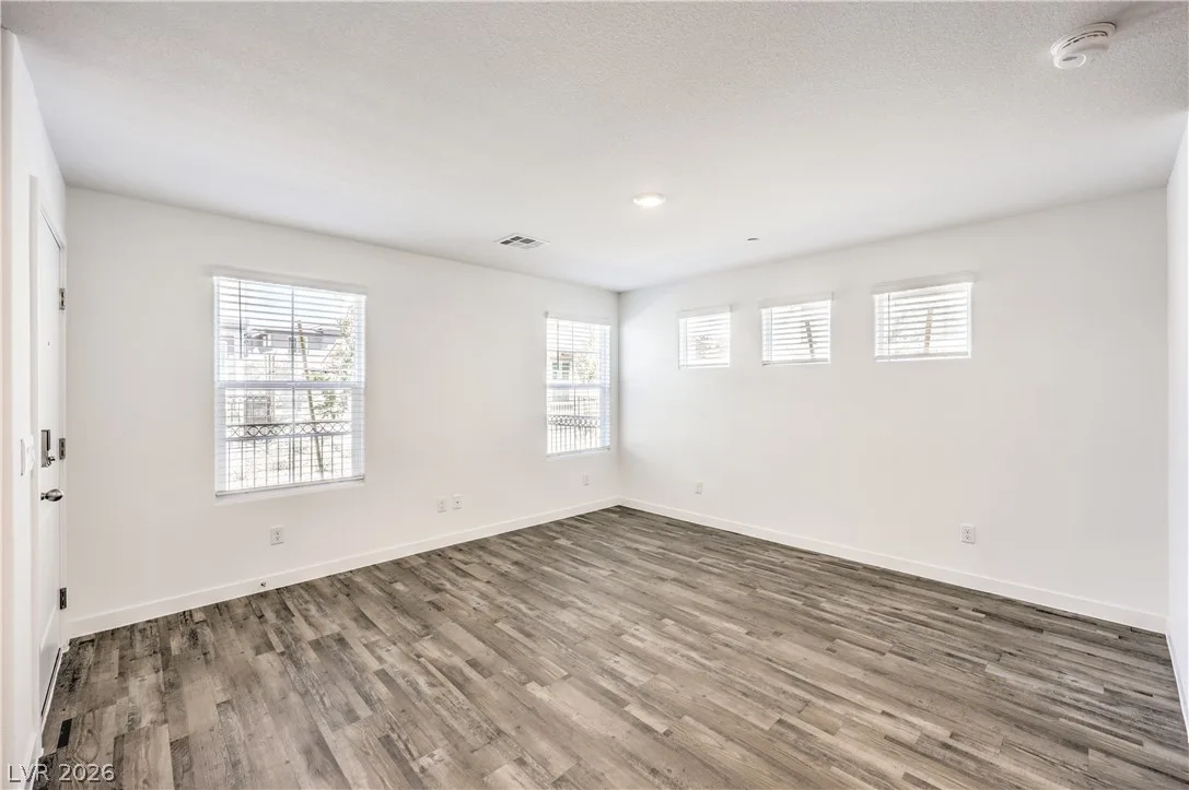 923 Pink Sugerbird Street — photo 4