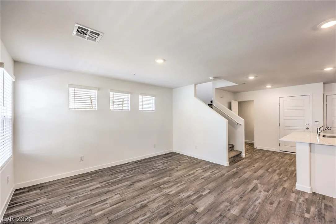 923 Pink Sugerbird Street — photo 5