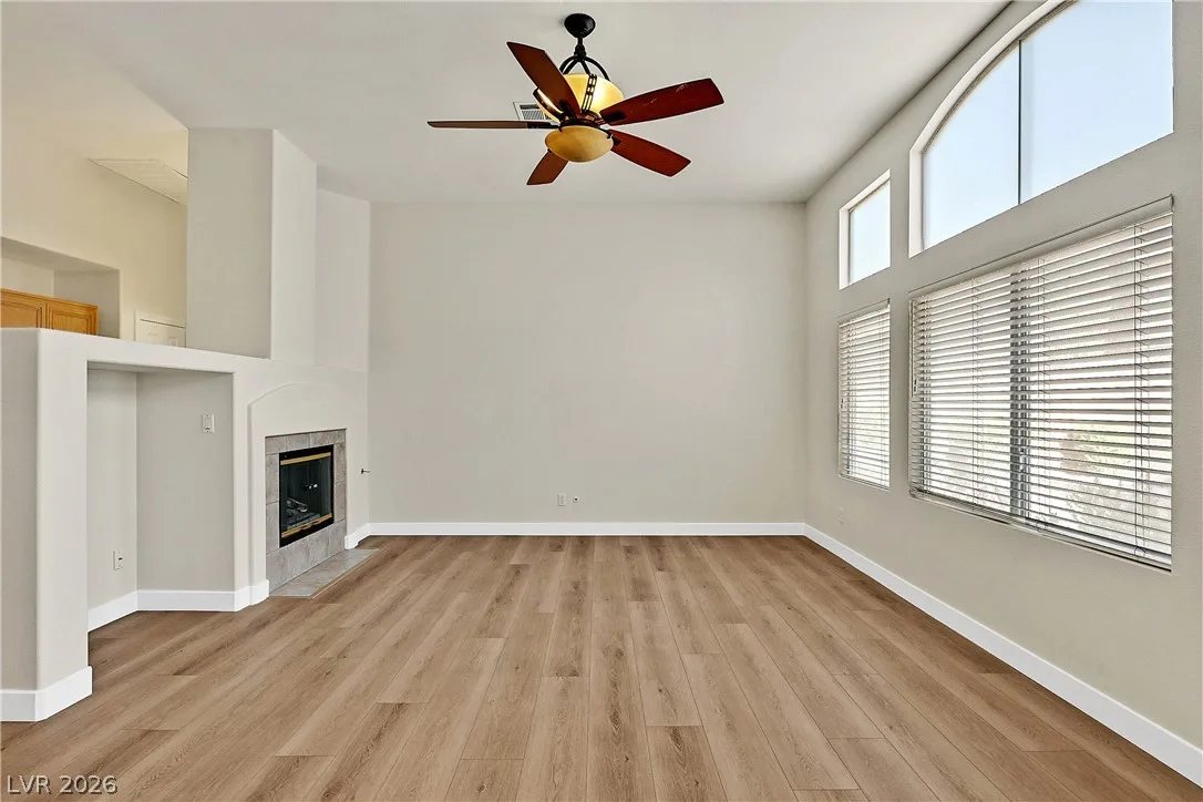 2559 Misty Olive Avenue — photo 4