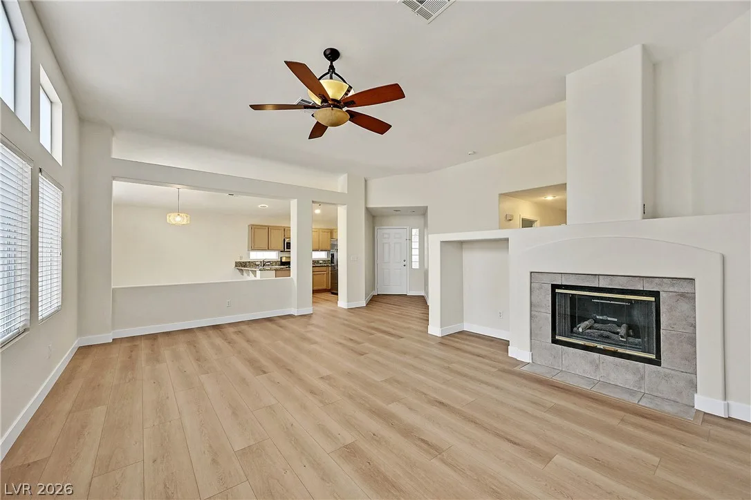 2559 Misty Olive Avenue — photo 5