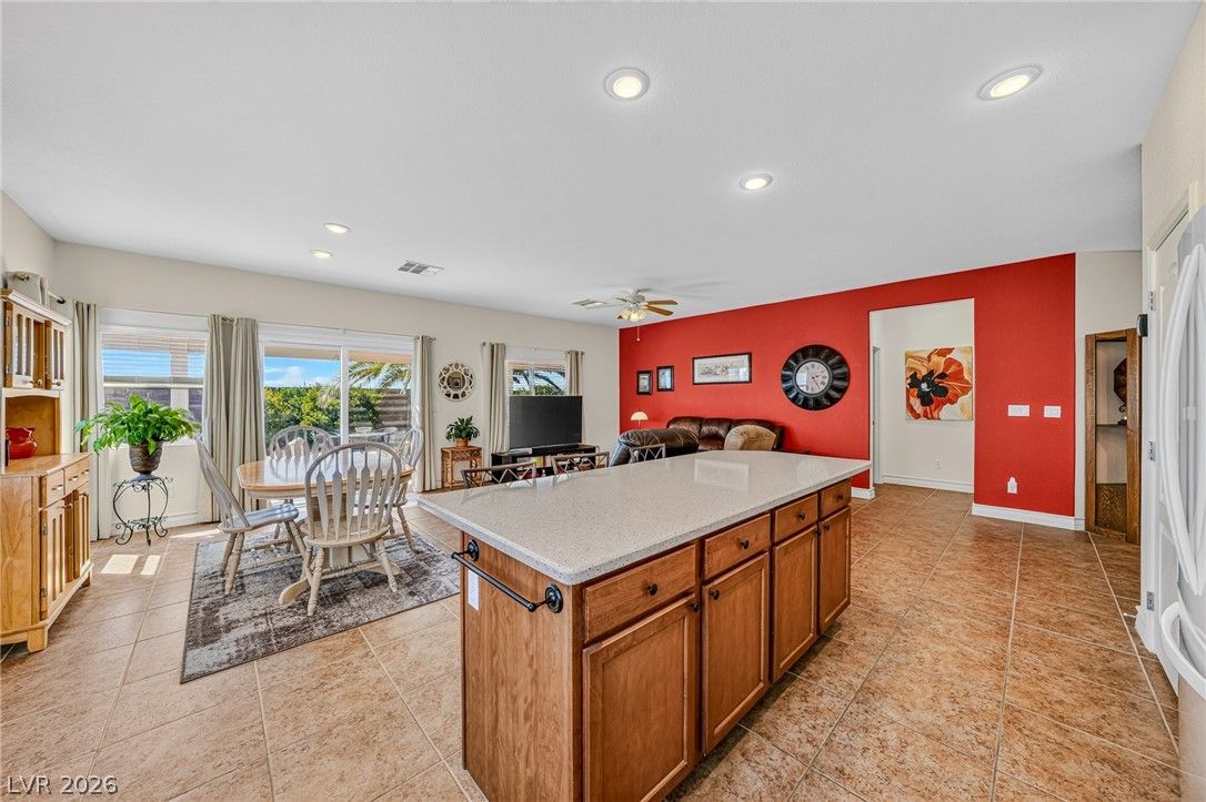 4310 South Gressa Street — photo 4