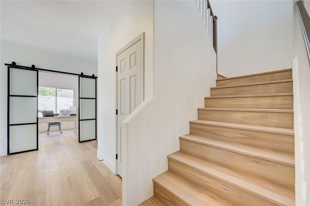 10600 Olivebranch Avenue — photo 5 of 38