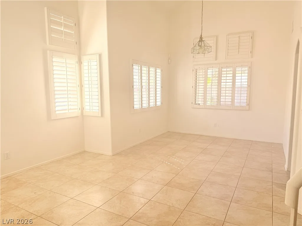 1085 Fan Coral Avenue — photo 4