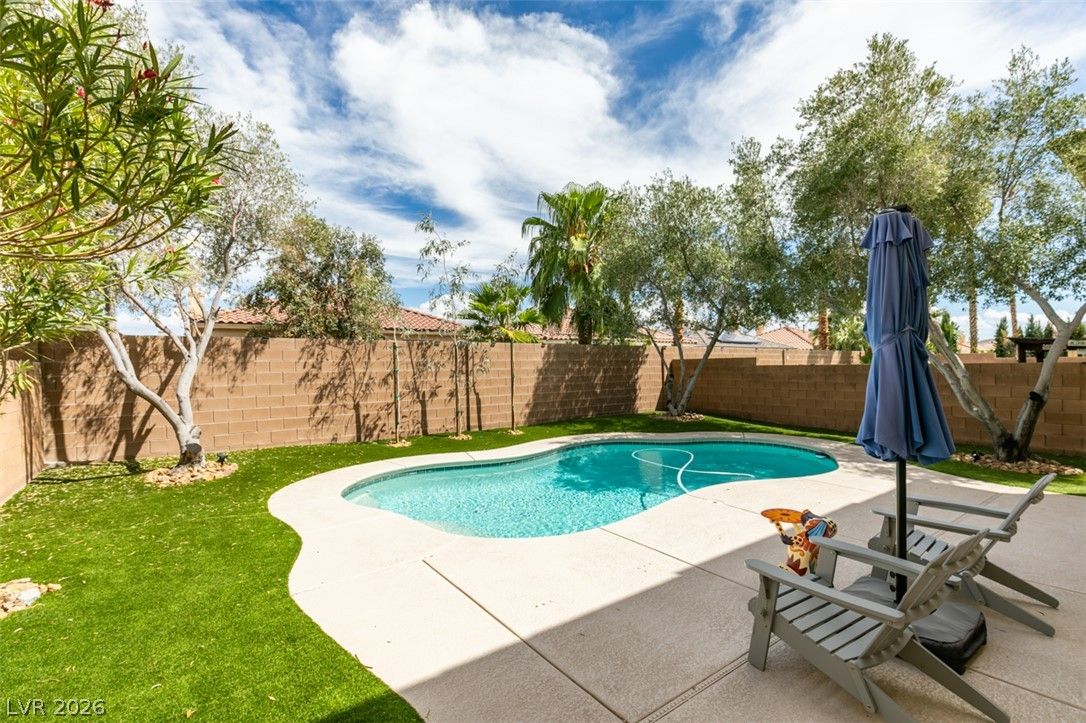 10908 Royal Highlands Street — photo 2