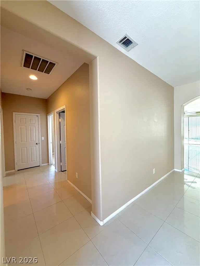 7493 Longhorn Lodge Avenue — photo 5