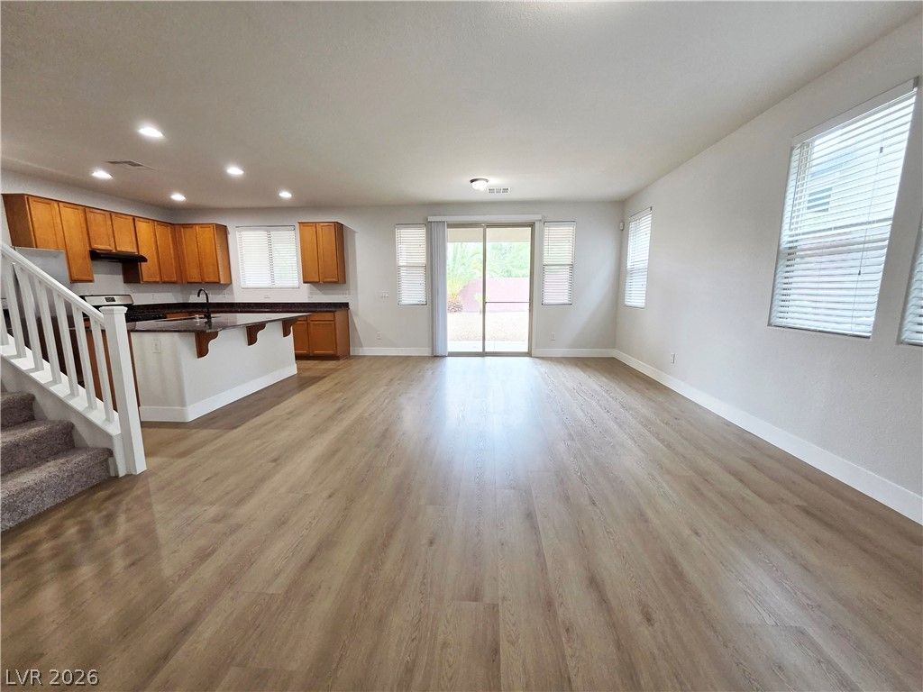 5479 Bristol Grove Lane — photo 5 of 34