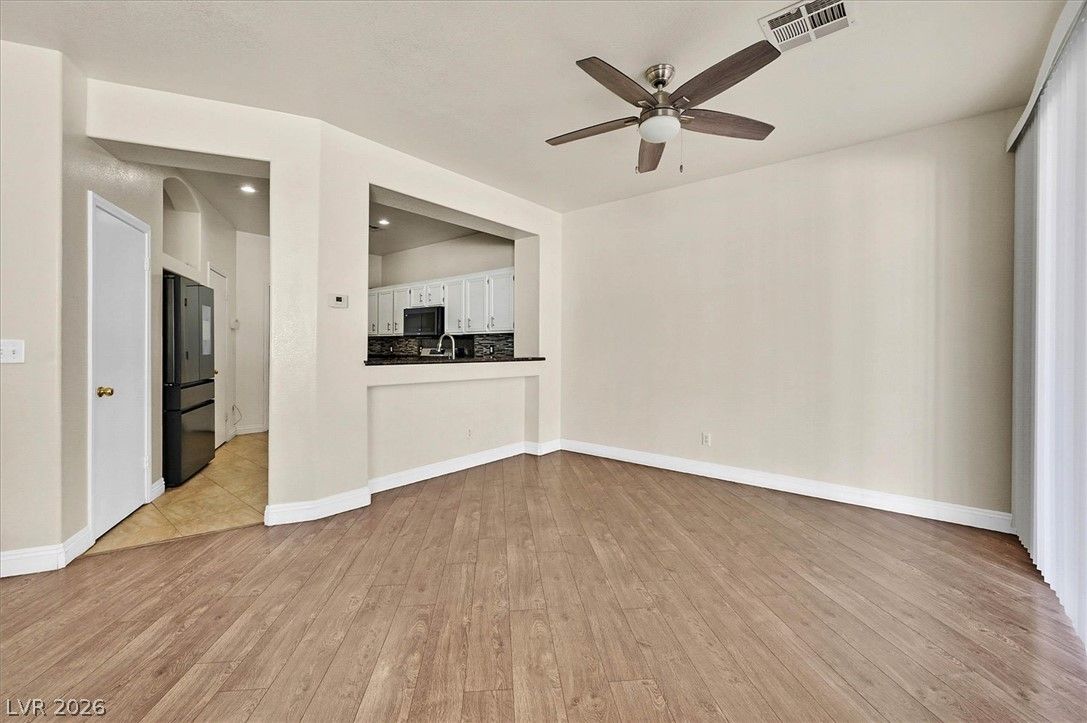 8516 Sonnet Court — photo 3 of 25