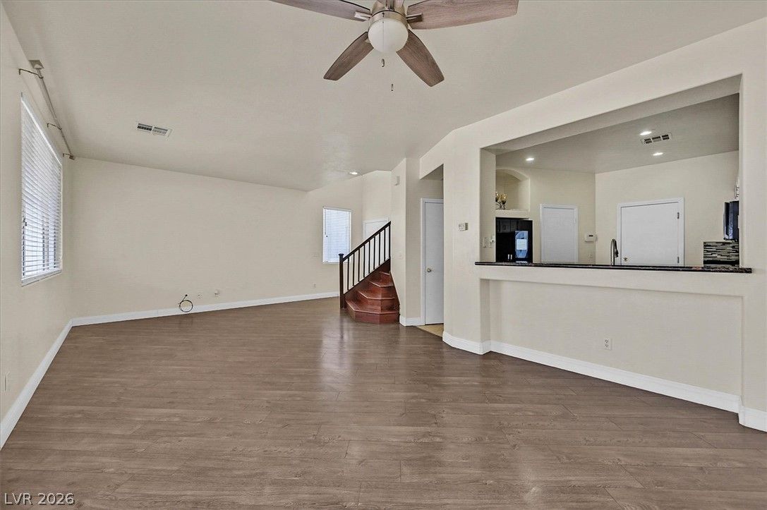 8516 Sonnet Court — photo 4 of 25