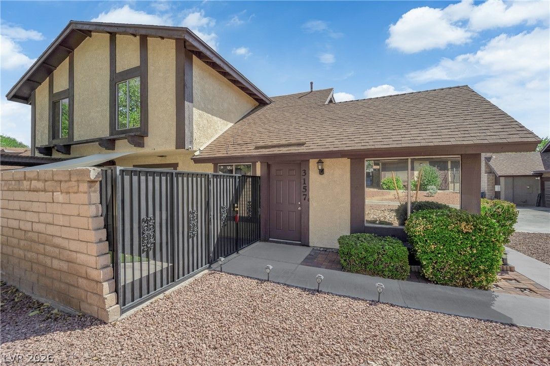 3157 Batavia Drive — photo 3 of 36