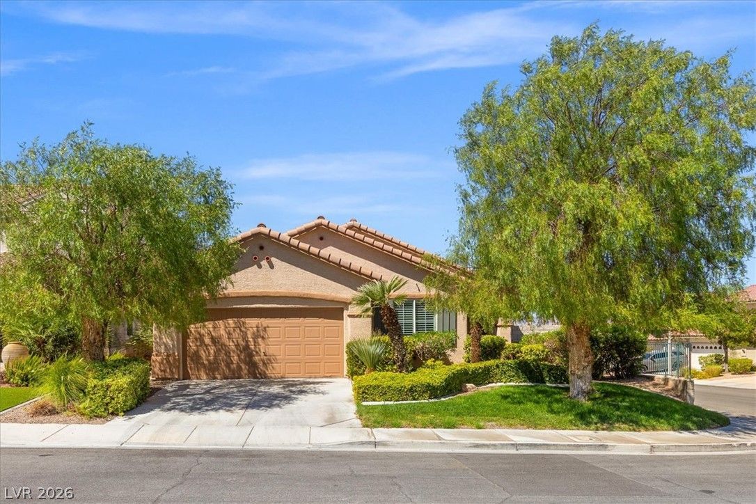 1007 Golden Ridge Court — photo 1