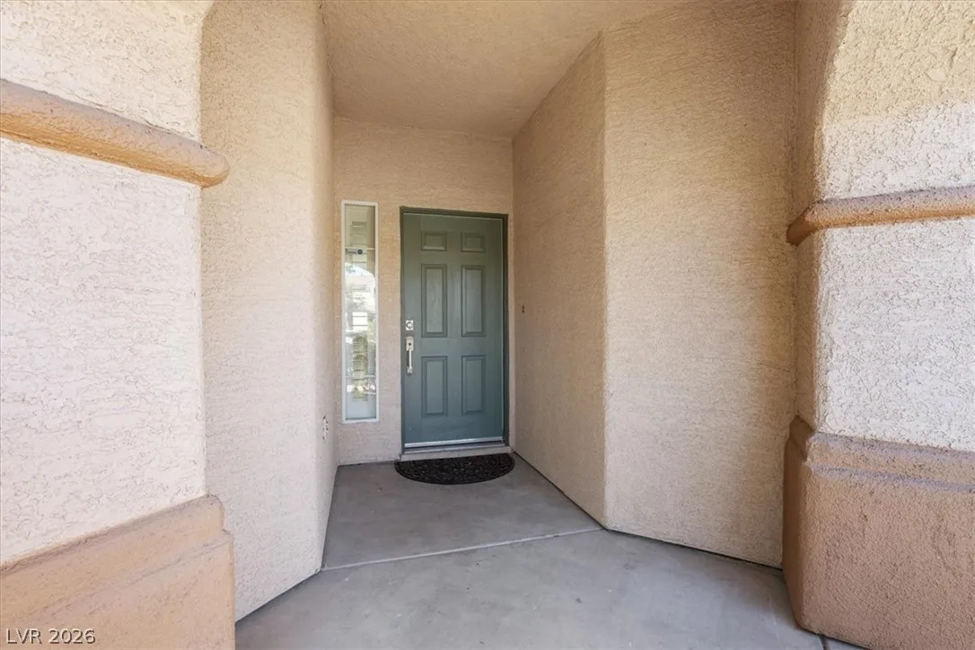 1007 Golden Ridge Court — photo 3