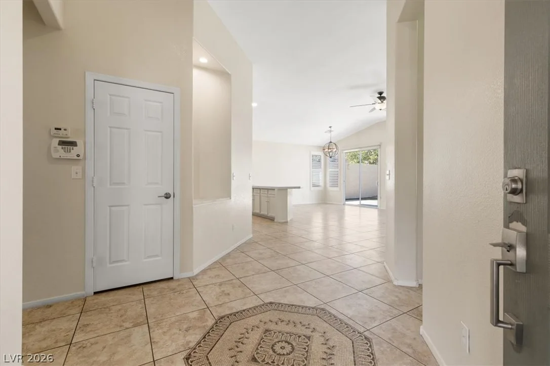 1007 Golden Ridge Court — photo 4