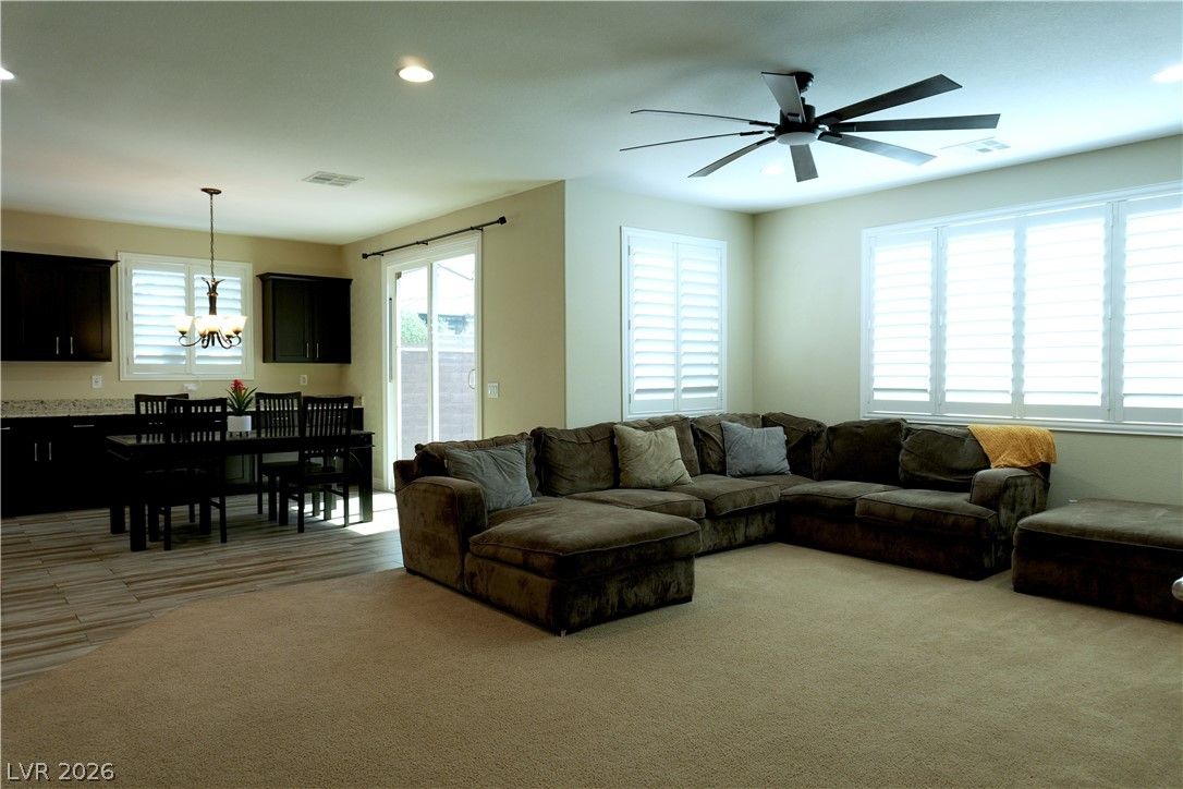 7675 Tierra Montanosa Avenue — photo 2 of 40