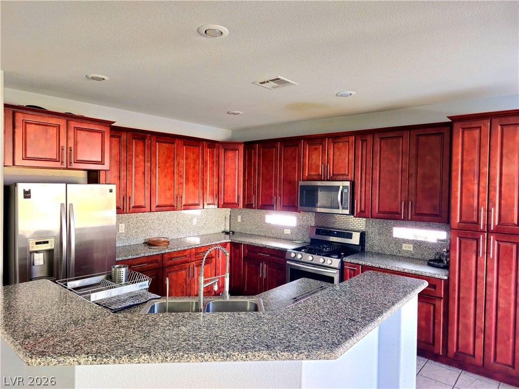 4116 Annendale Avenue — photo 5 of 27