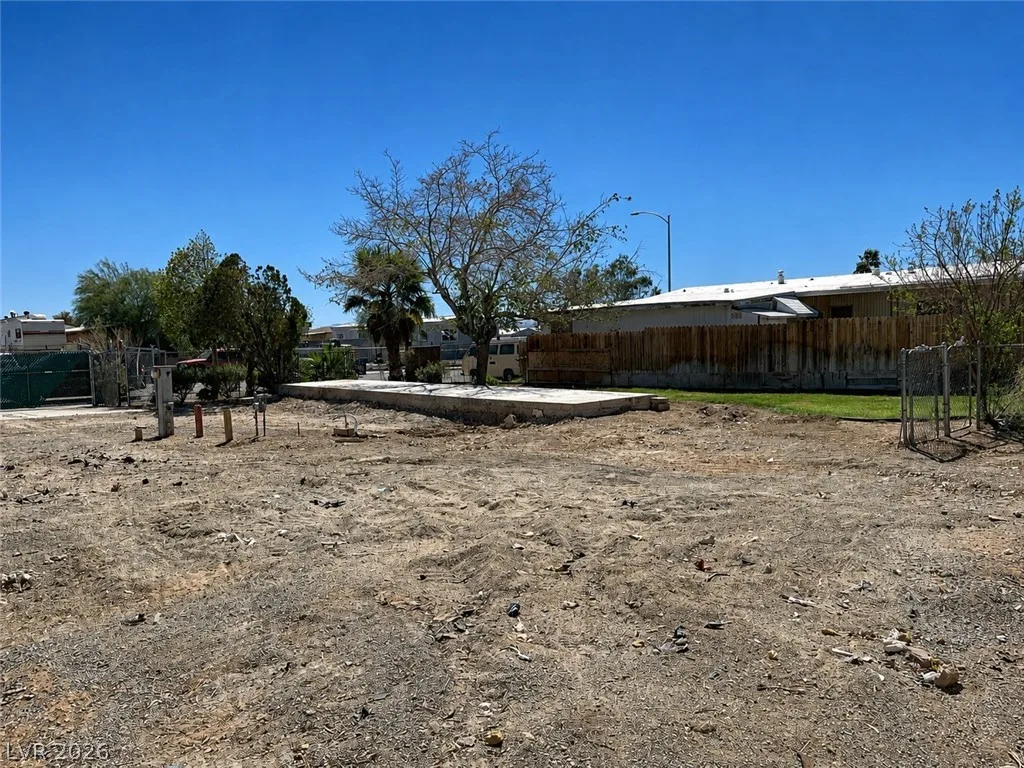6196 Castlemont Avenue — photo 4
