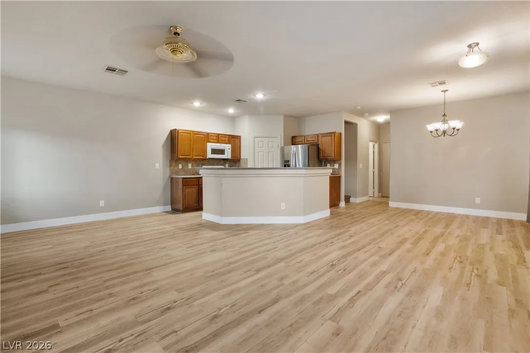 1090 Sheer Paradise Lane 103 — photo 2