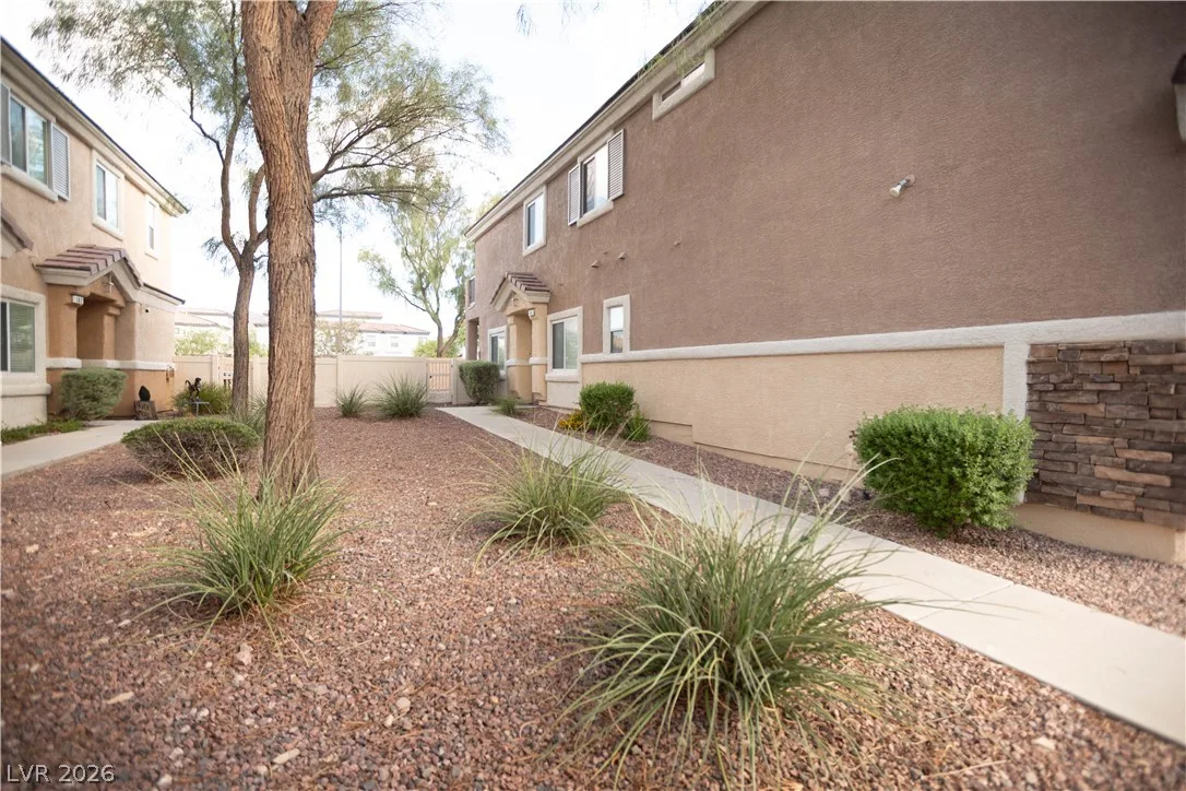 1090 Sheer Paradise Lane 103 — photo 3