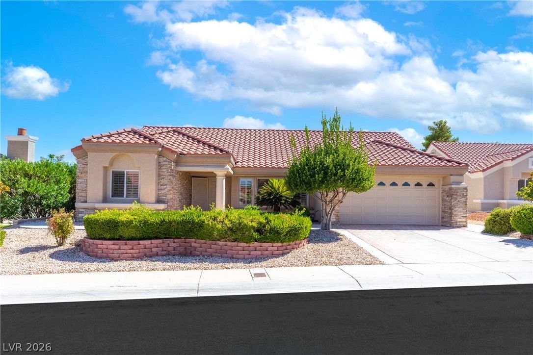 8821 Sandspring Drive — photo 3