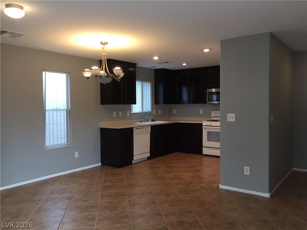 4373 Ruby Treasure Street — photo 2 of 14