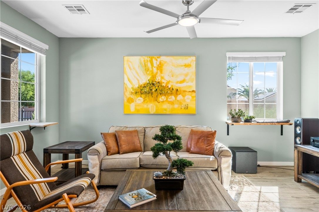 5730 Sky Pointe Drive 134 — photo 4