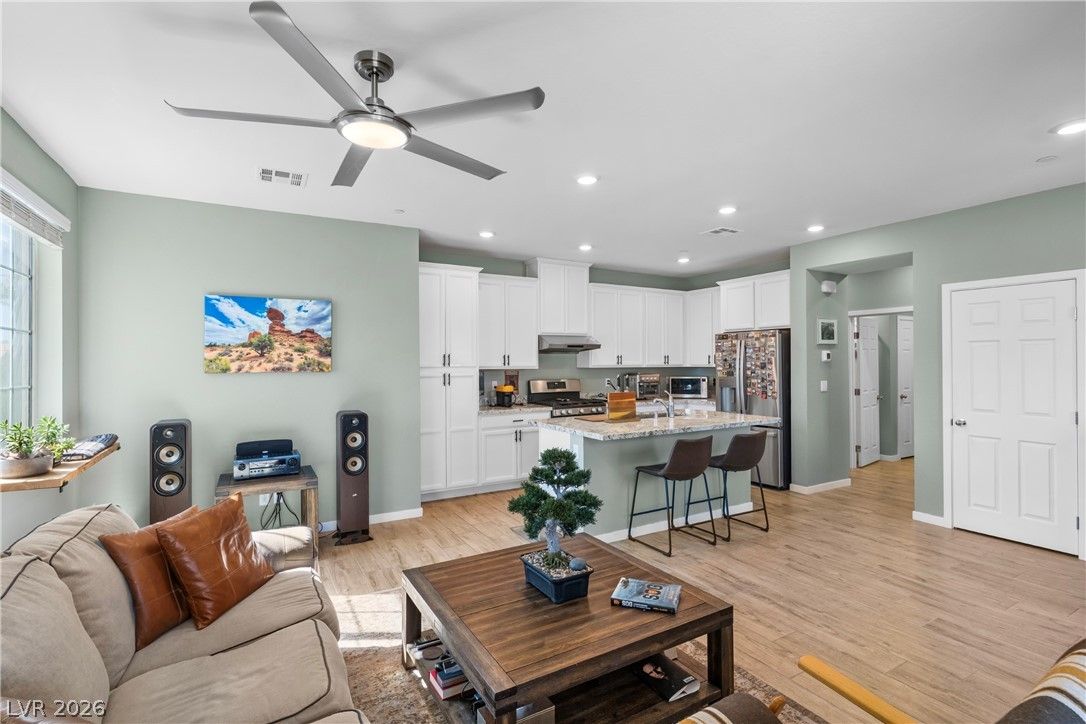 5730 Sky Pointe Drive 134 — photo 5