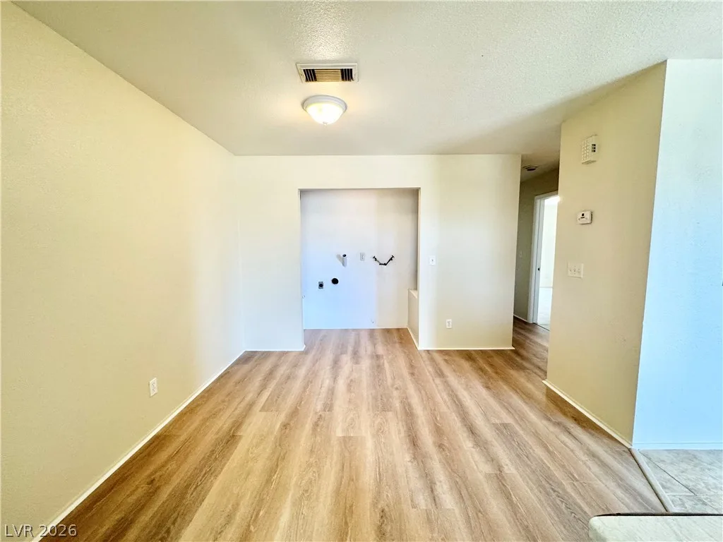 1350 Ogallala Street 4 — photo 5