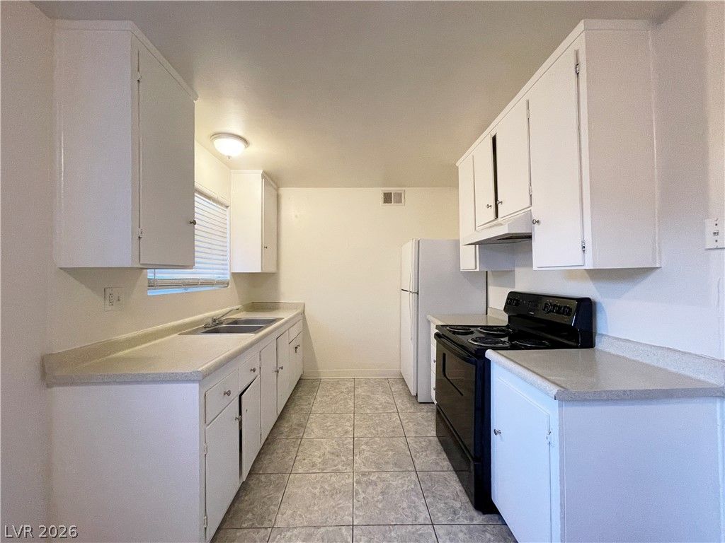 3217 Arlene Way 3 — photo 4