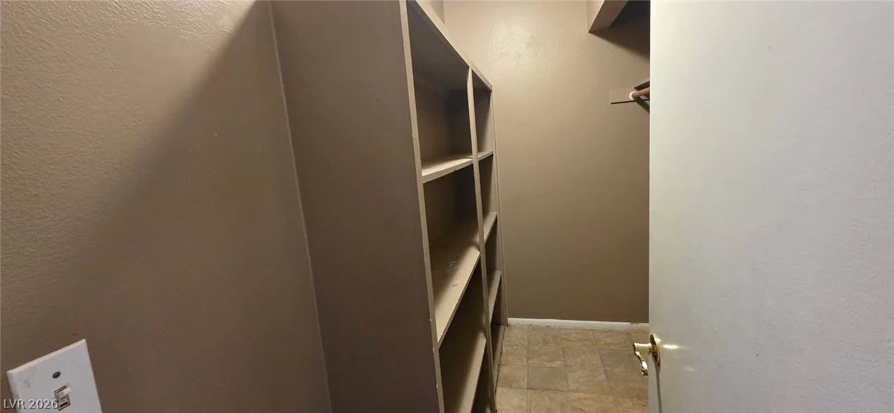 2663 Heritage Drive — photo 5 of 8