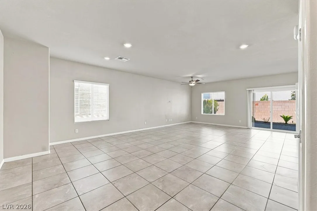 8928 Seal Cove Street — photo 3