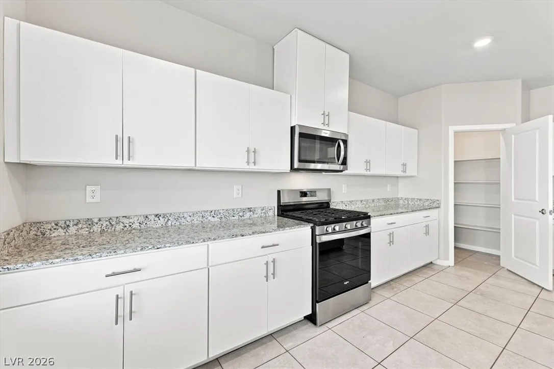 8928 Seal Cove Street — photo 5