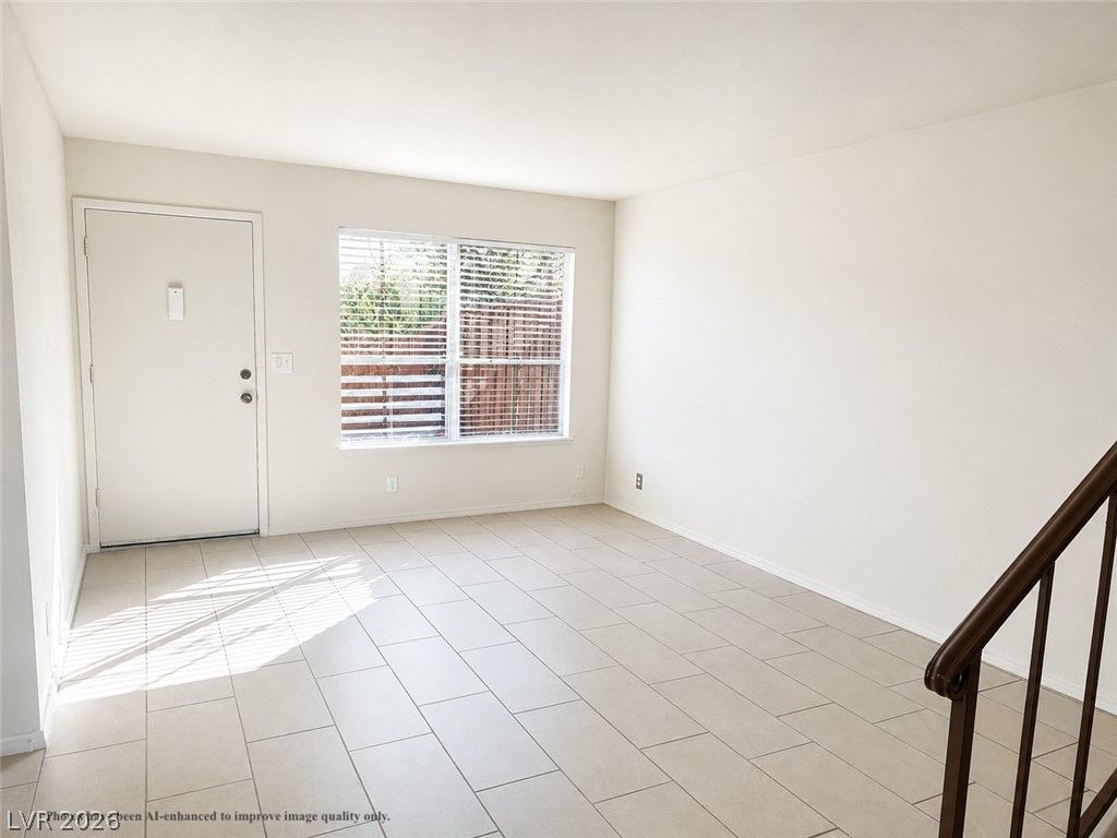 4338 North Caliente Street 15 — photo 4 of 20