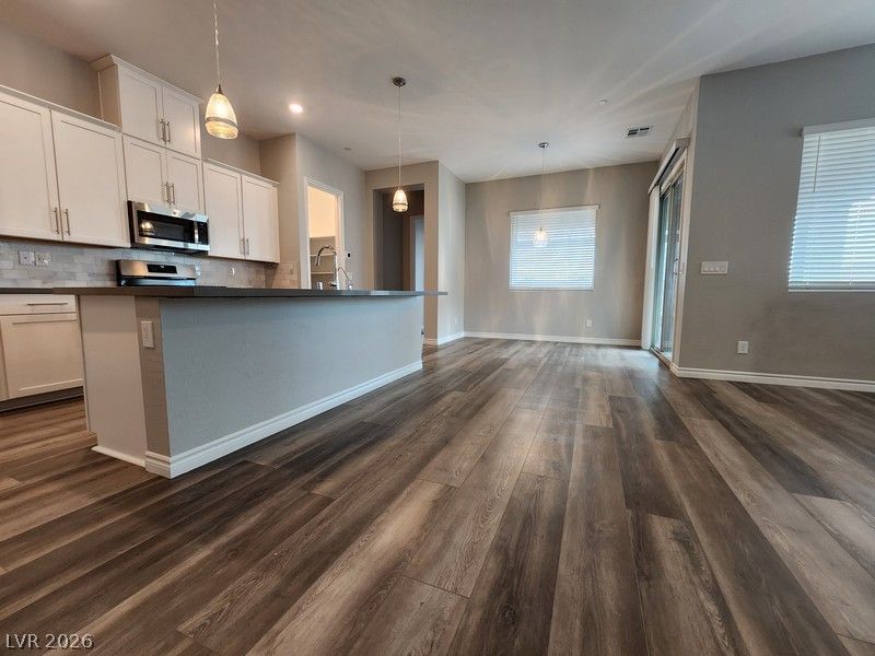 254 Tallis Hills Avenue — photo 3 of 28