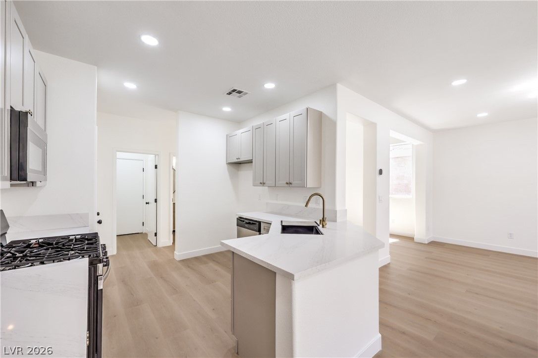 5927 Smokey Quartz Court — photo 3