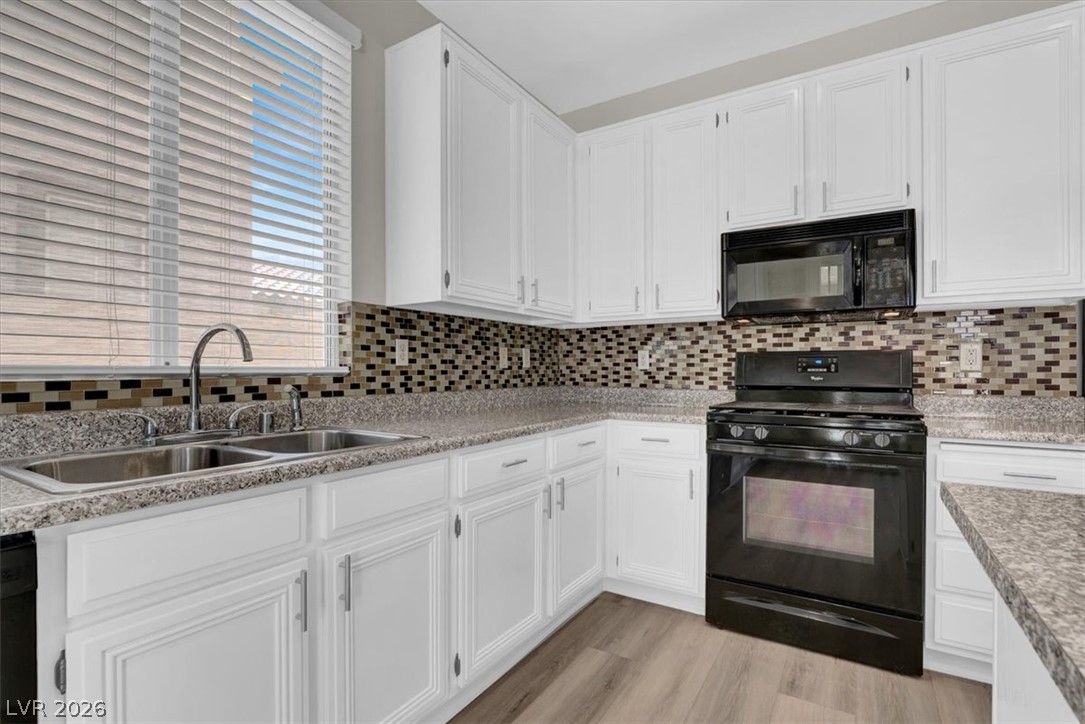 3040 Carbondale Street — photo 5