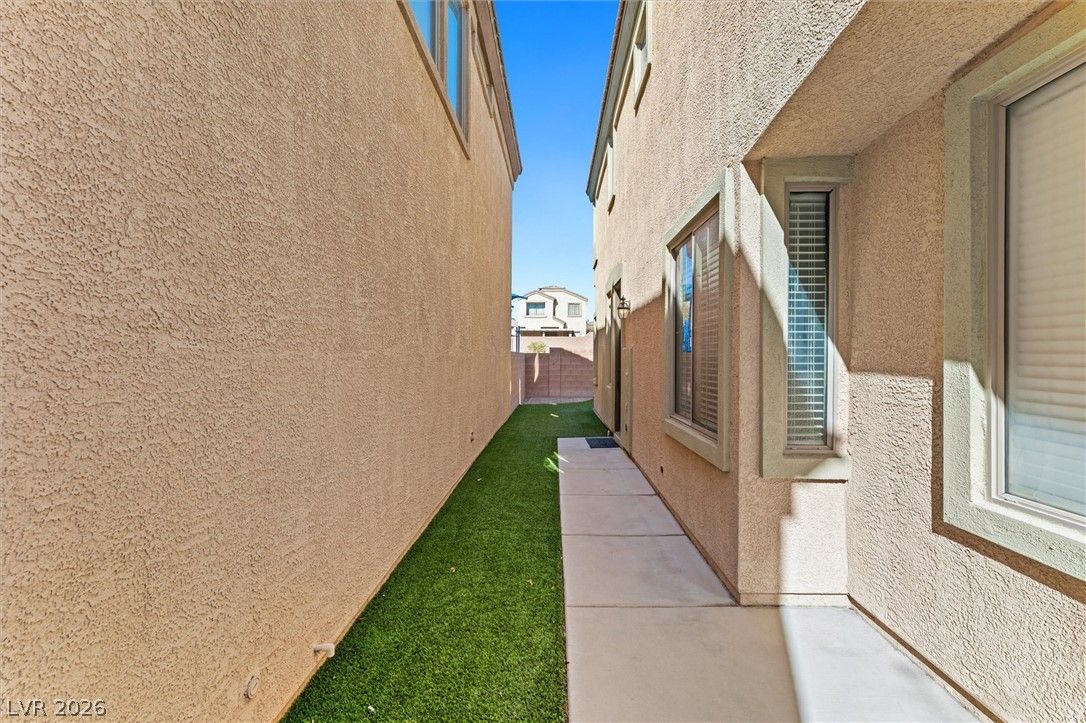 6443 Goldfield Street — photo 3 of 30