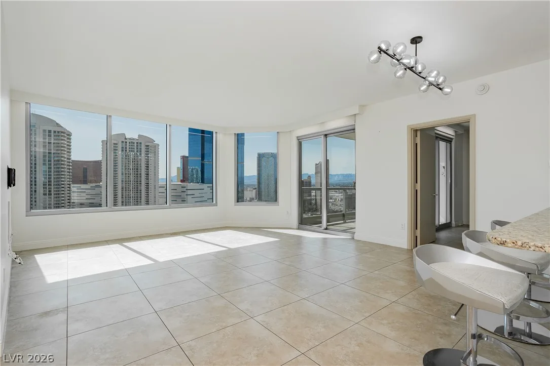 222 Karen Avenue 2301 — photo 5