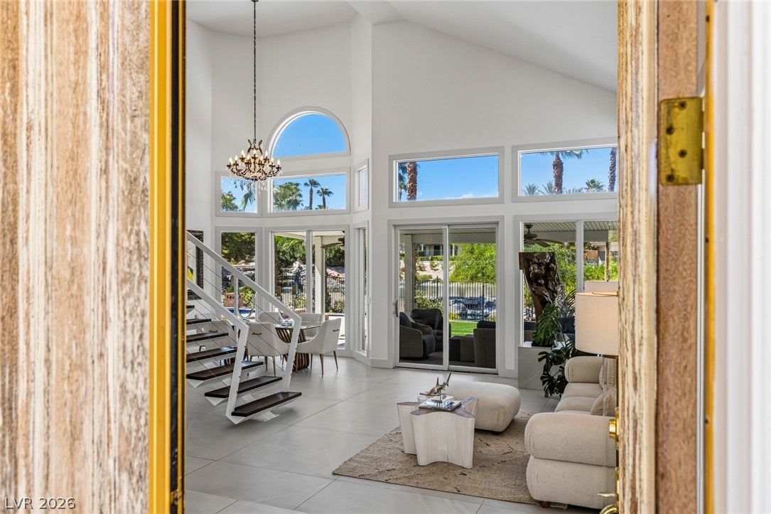 8812 Rainbow Ridge Drive — photo 4